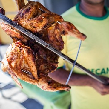 Domingo é dia de frango assado!