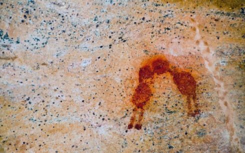 Pintura rupestre do "Beijo" no Boqueirão da Pedra Furada;  Parque Nacional da Serra da Capivara, PI