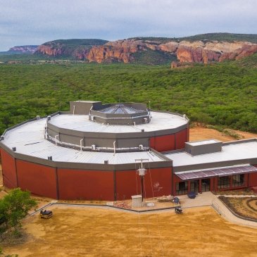 O Museu e a mulher do início do mundo