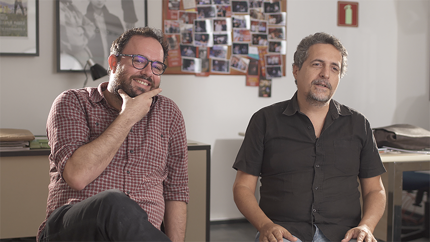 Kleber Mendonça Filho, vencedor do prêmio de Melhor Filme em Língua Não Inglesa no Globo de Ouro 2026 por 