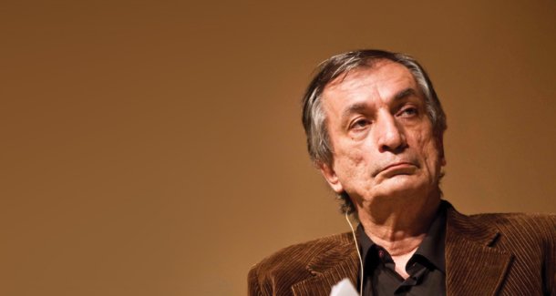Um ano sem o poeta que prometeu se dedicar mais à poesia